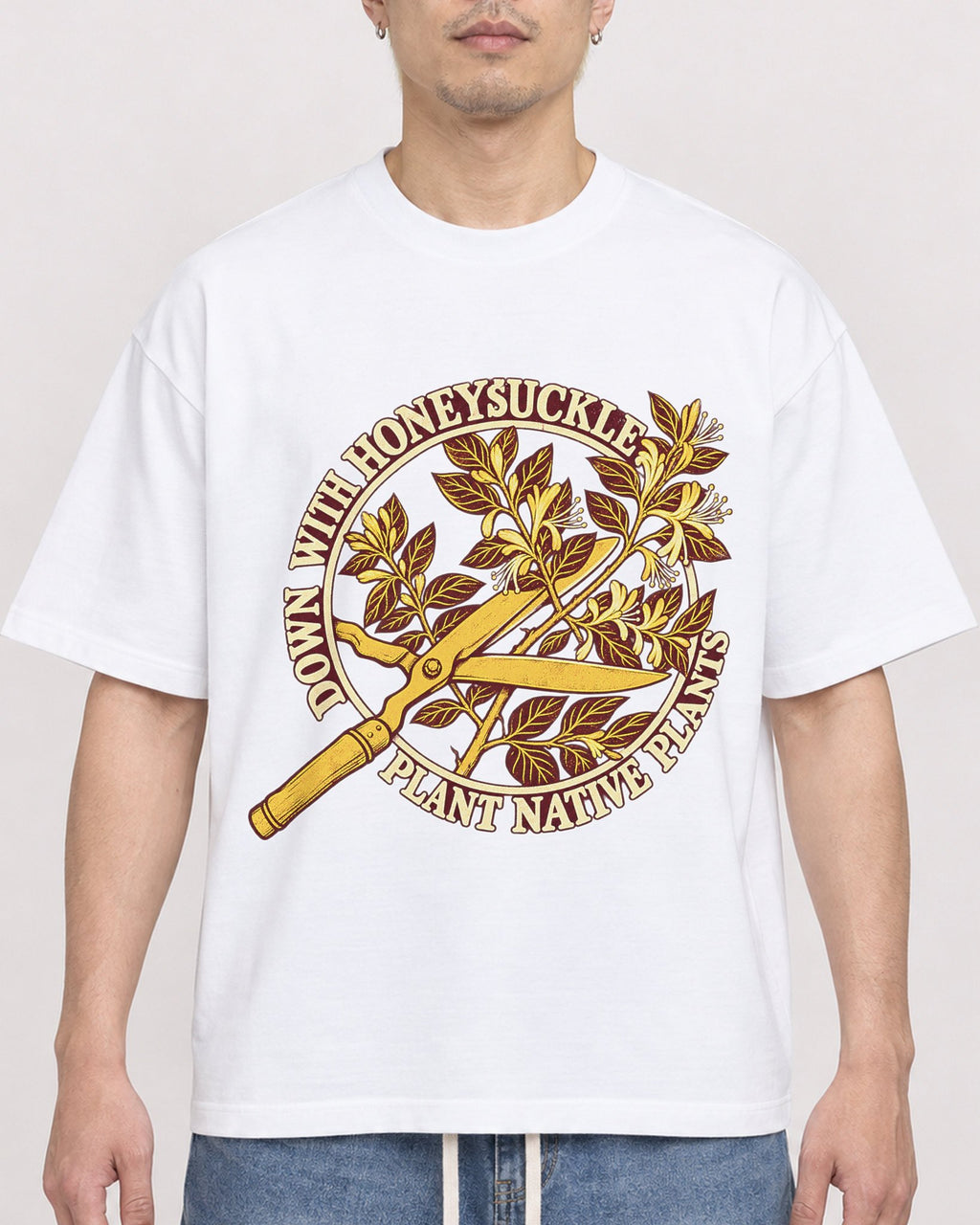 Mockup Boxy Heavyweight Tee White male close-up 33