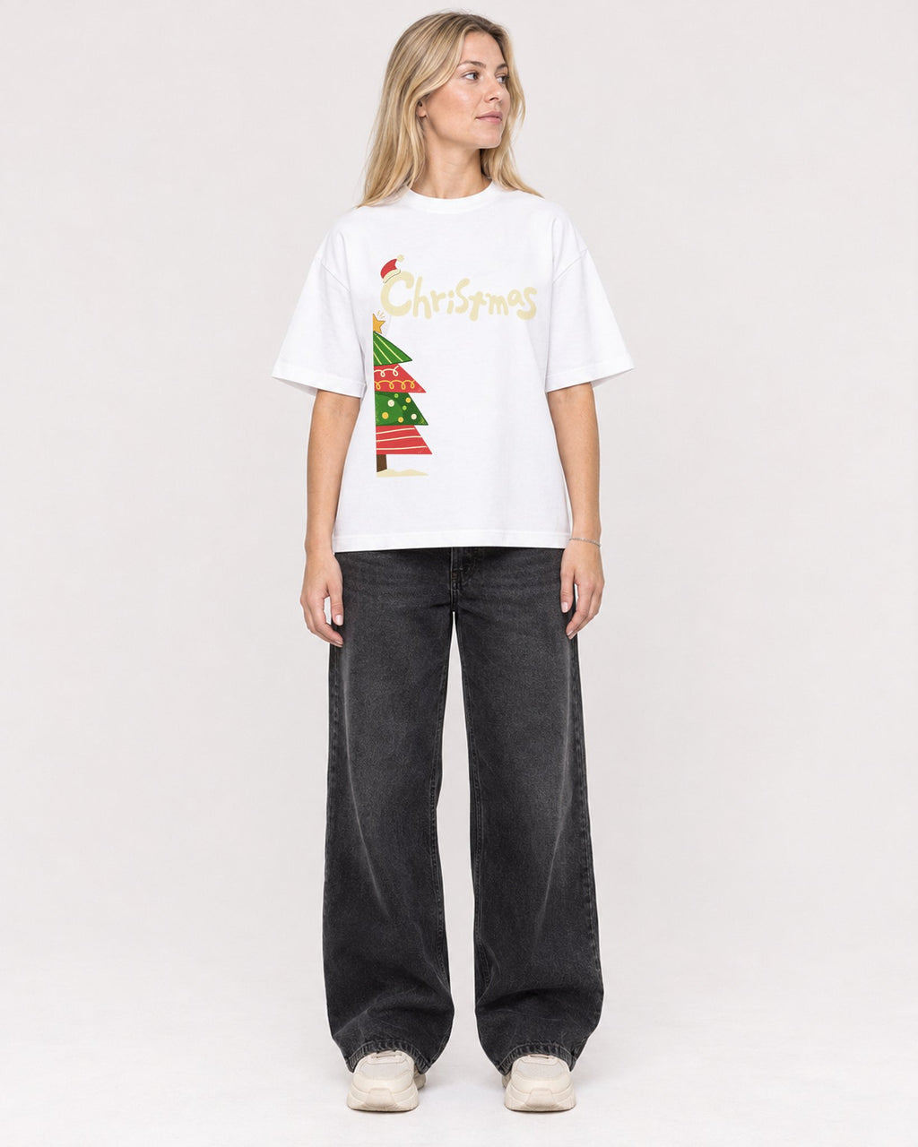 Mockup Boxy Heavyweight Tee White female full-body 08