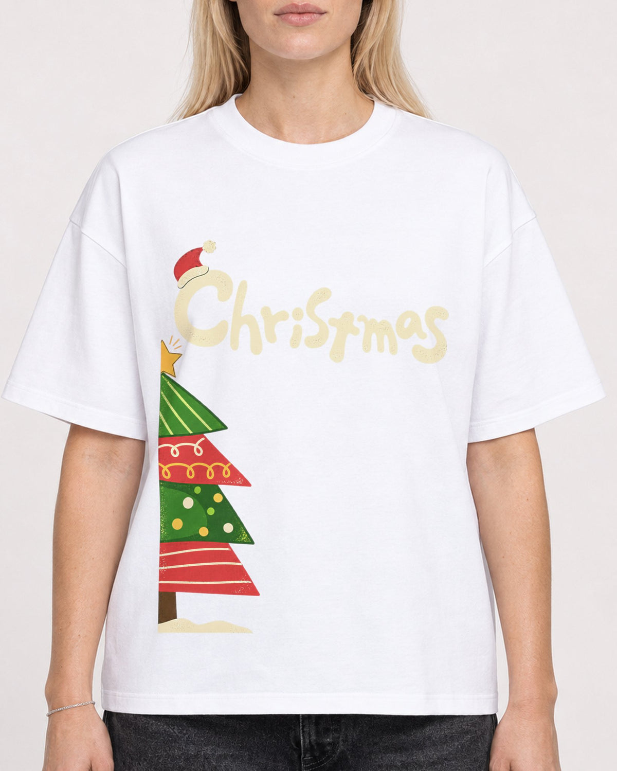 Mockup Boxy Heavyweight Tee White female close-up 08