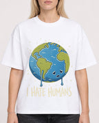 Mockup Boxy Heavyweight Tee White female close-up 08