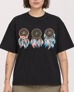 Mockup Boxy Heavyweight Tee Black female close-up 18
