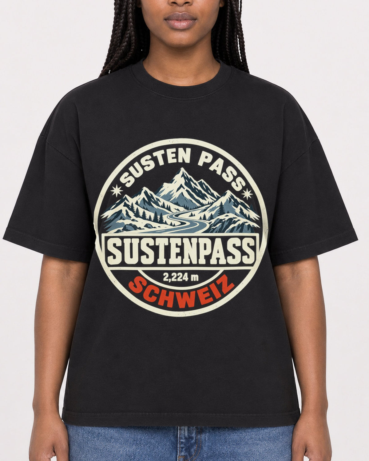 Mockup Boxy Heavyweight Tee Black female close-up 04