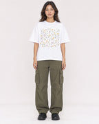 Mockup Boxy Heavyweight Tee White female full-body 02