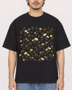 Mockup Boxy Heavyweight Tee Black male close-up 02