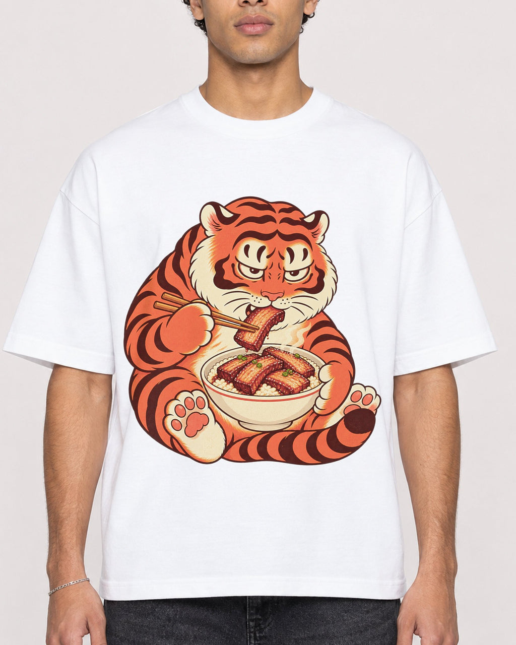 Mockup Boxy Heavyweight Tee White male close-up 10