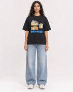 Mockup Boxy Heavyweight Tee Black female full-body 07