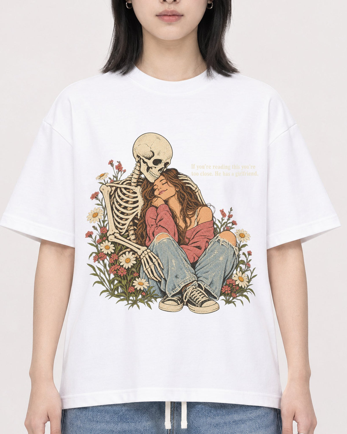 Mockup Boxy Heavyweight Tee White female close-up 31