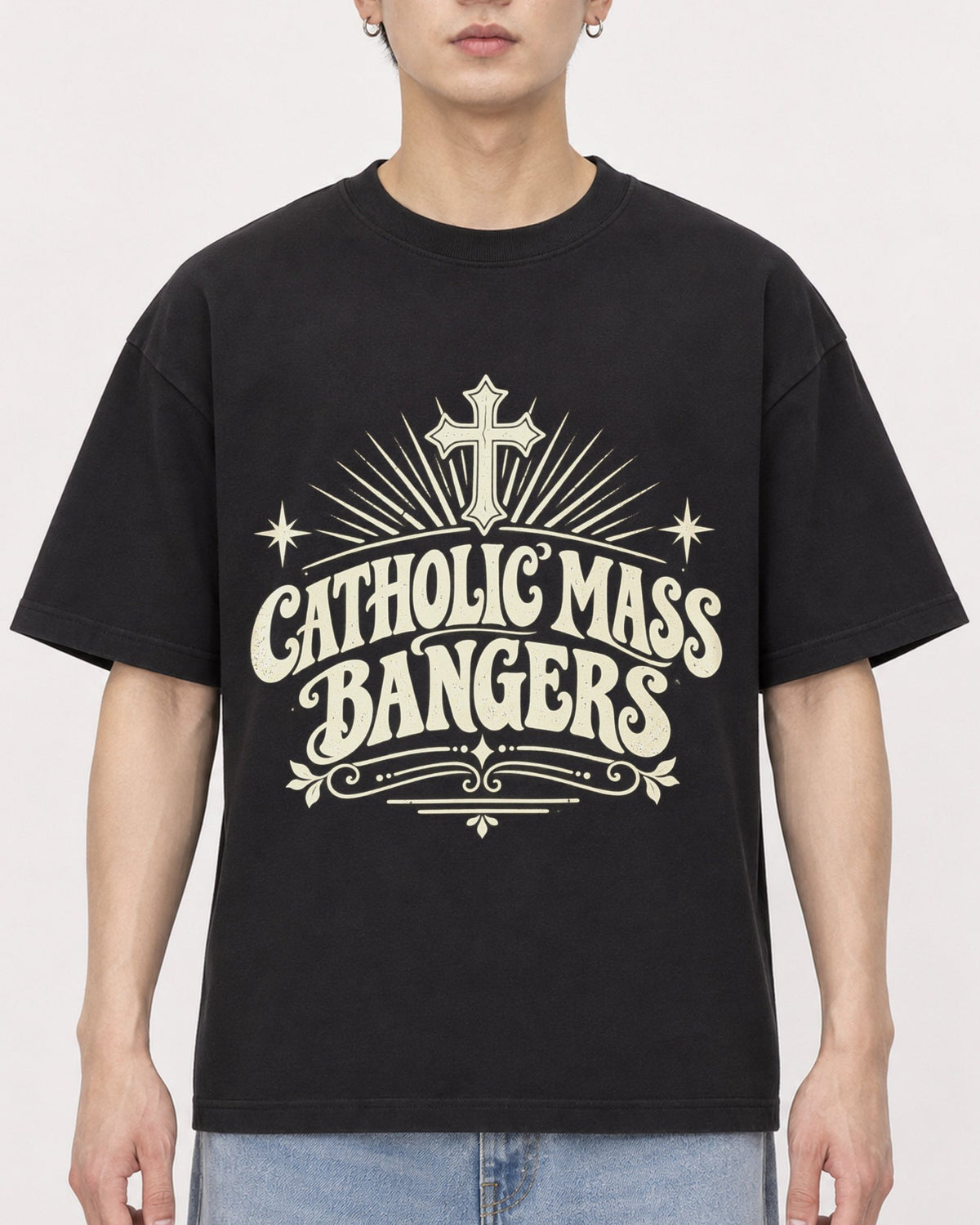 Mockup Boxy Heavyweight Tee Black male close-up 01