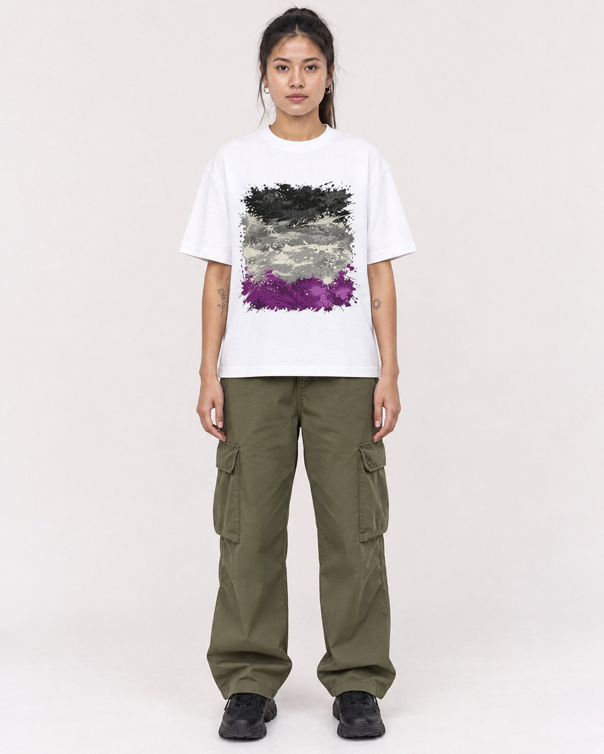 Mockup Boxy Heavyweight Tee White female full-body 42