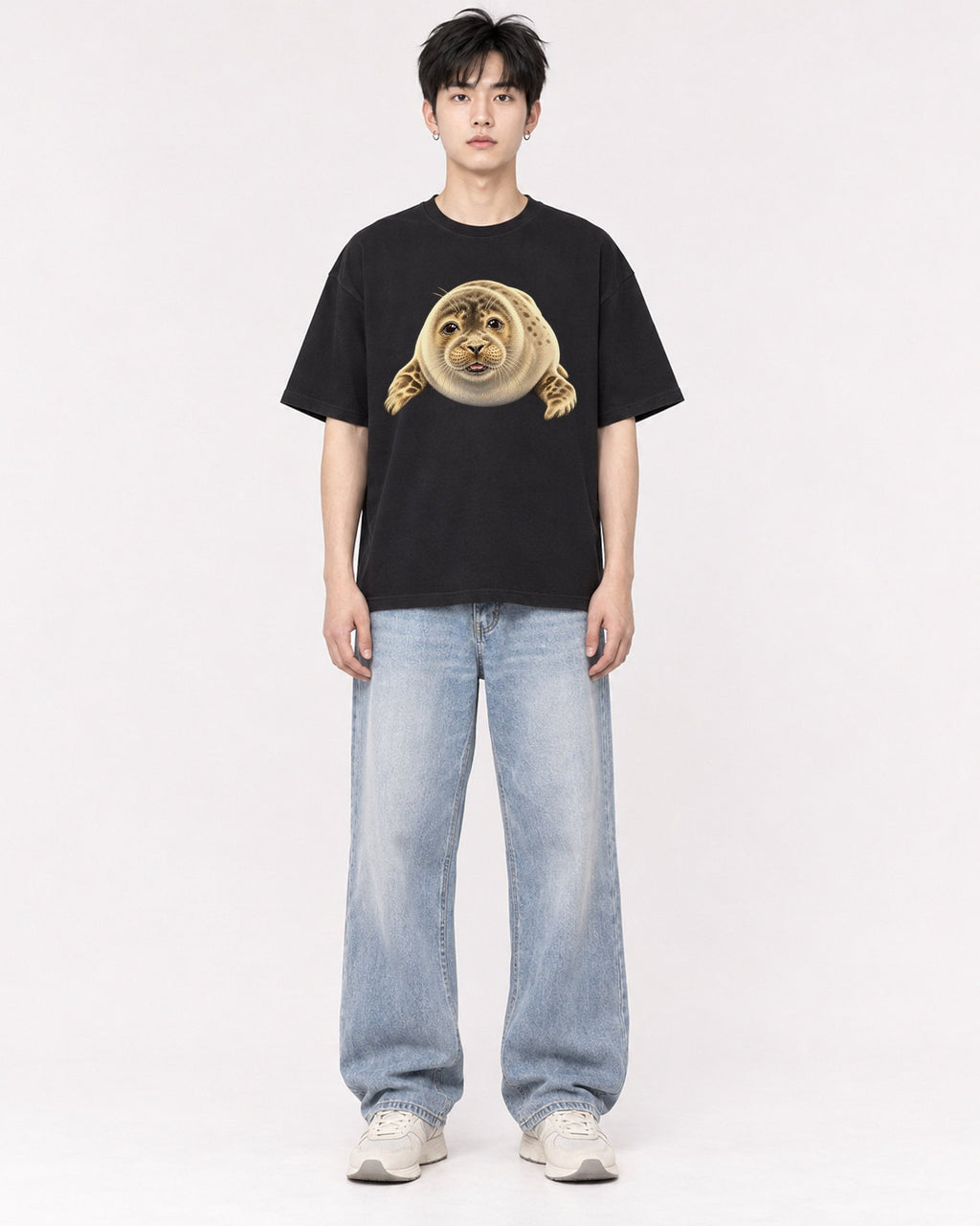 Mockup Boxy Heavyweight Tee Black male full-body 01
