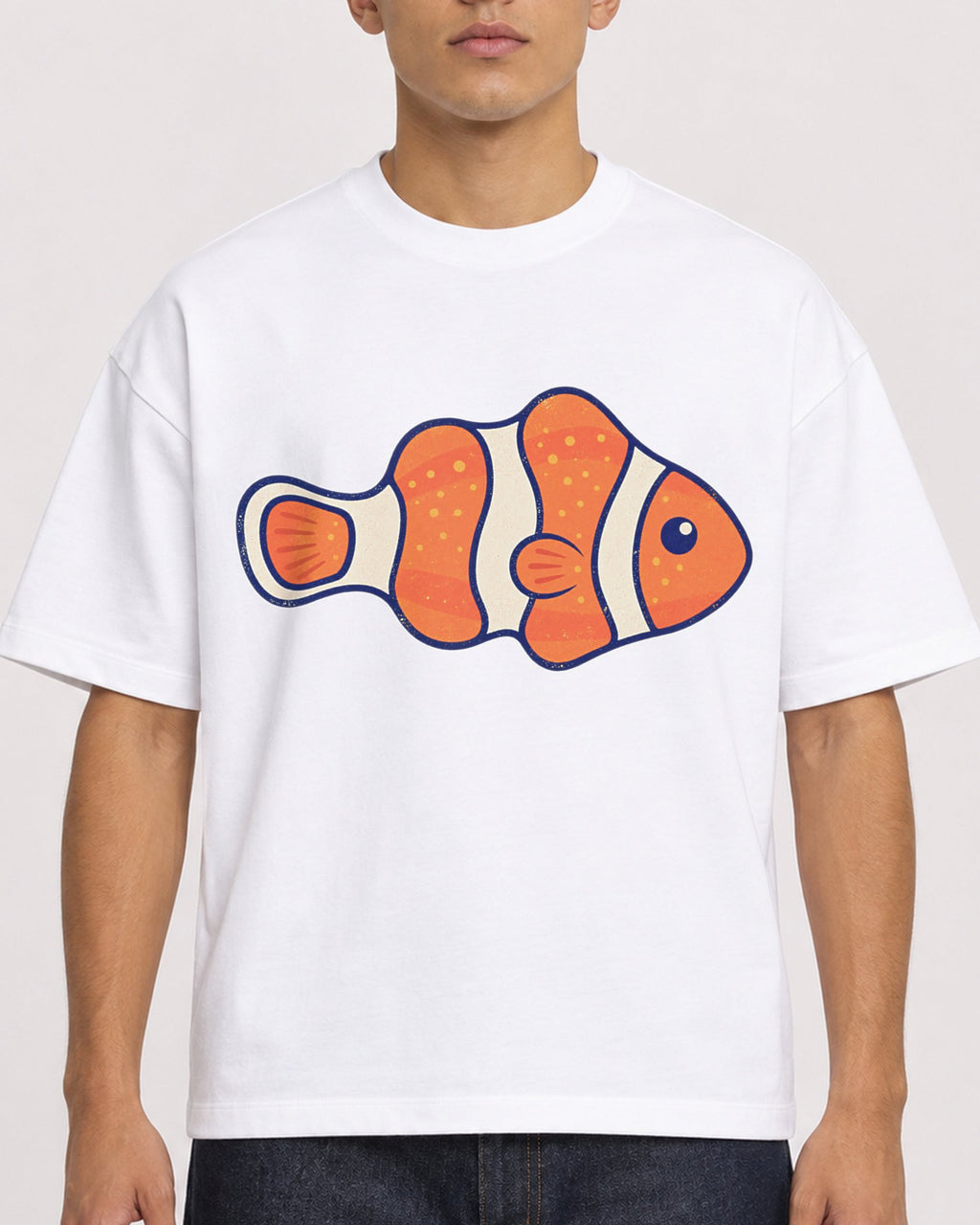 Mockup Boxy Heavyweight Tee White male close-up 16