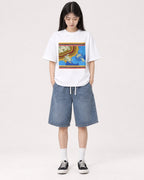 Mockup Boxy Heavyweight Tee White female full-body 01