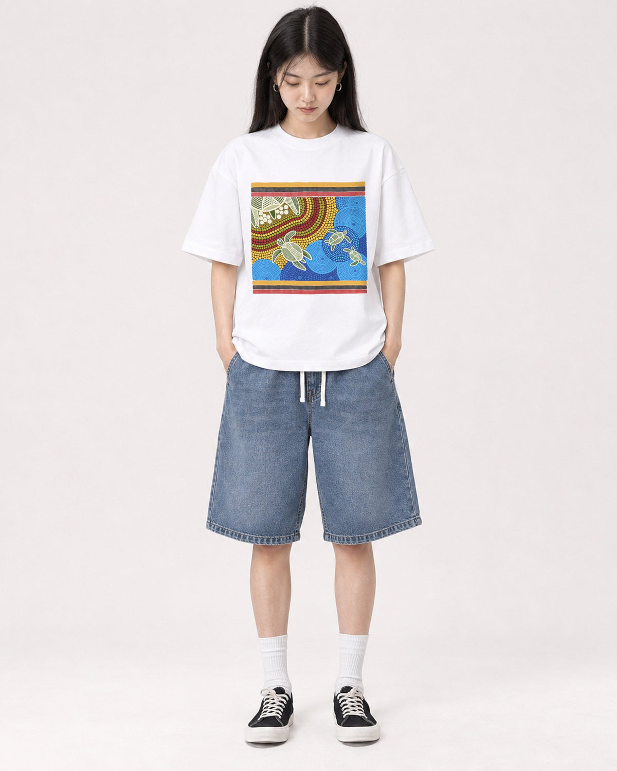 Mockup Boxy Heavyweight Tee White female full-body 01