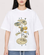 Mockup Boxy Heavyweight Tee White female close-up 01