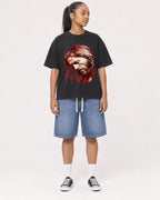 Mockup Boxy Heavyweight Tee Black female full-body 25