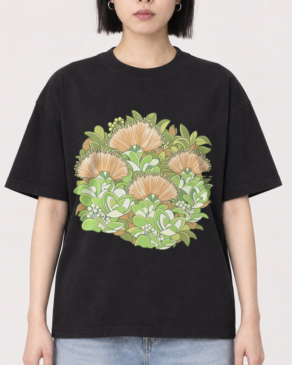 Mockup Boxy Heavyweight Tee Black female close-up 11