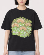 Mockup Boxy Heavyweight Tee Black female close-up 11