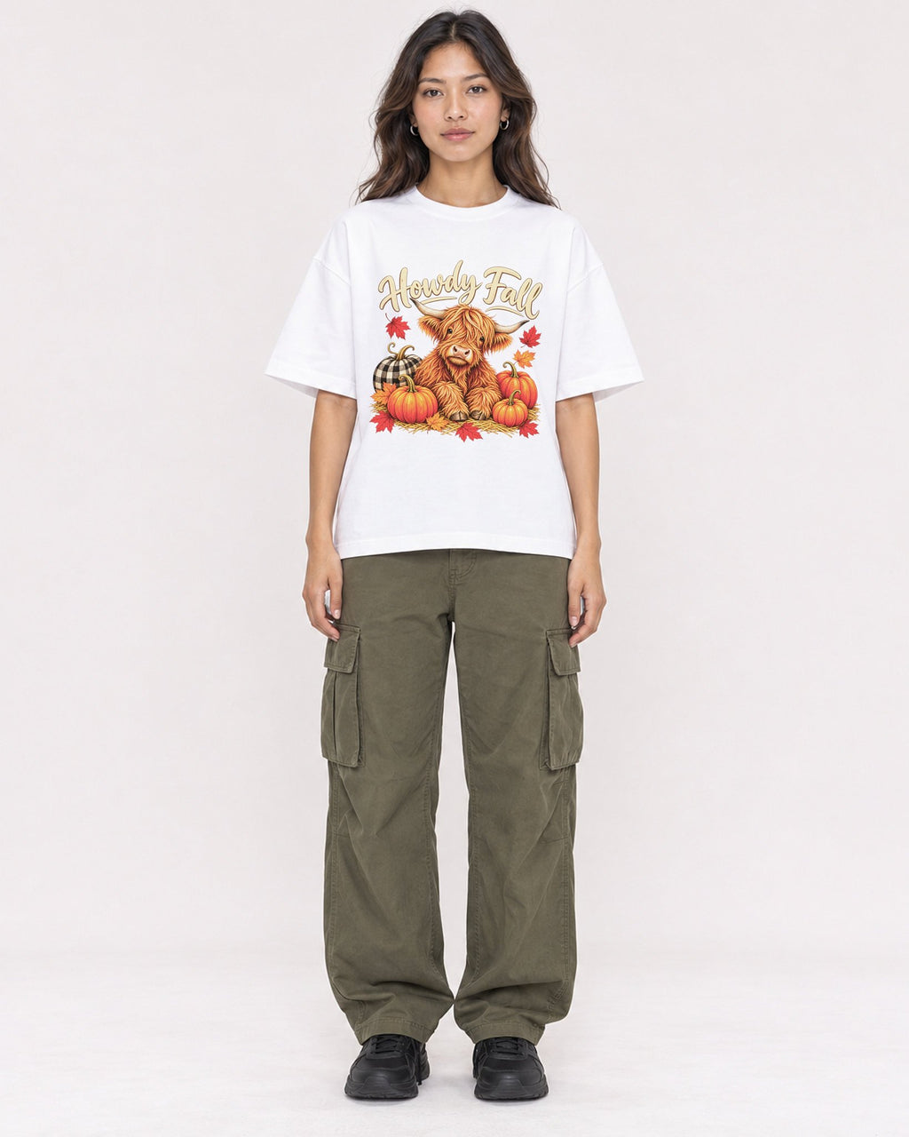 Mockup Boxy Heavyweight Tee White female full-body 02