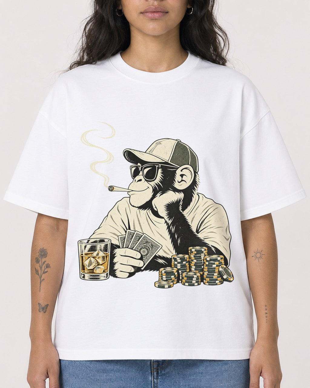Mockup Boxy Heavyweight Tee White female close-up 30