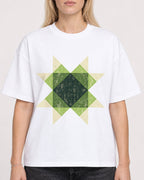 Mockup Boxy Heavyweight Tee White female close-up 08