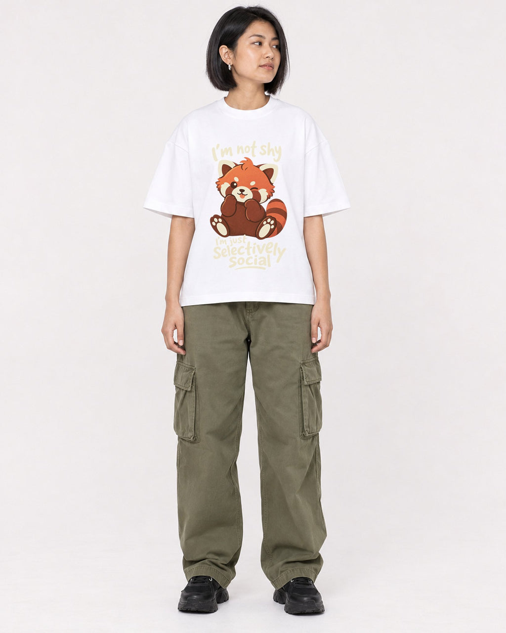 Mockup Boxy Heavyweight Tee White female full-body 32
