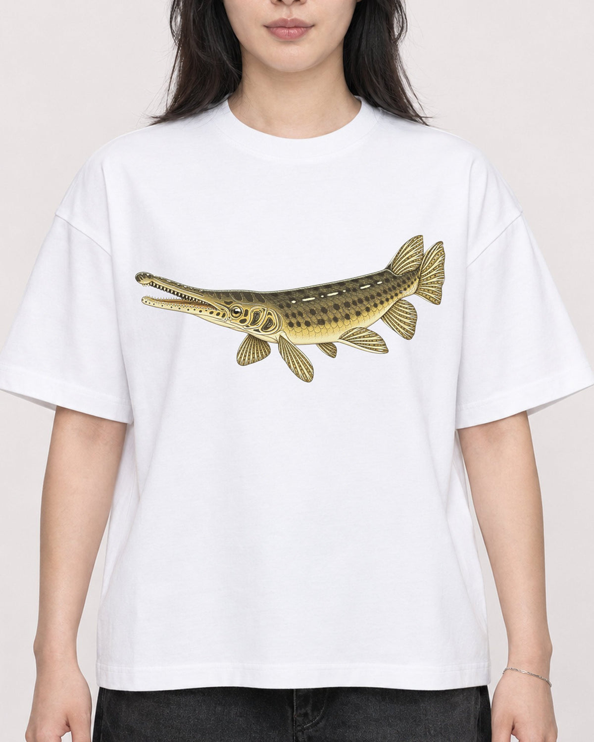 Mockup Boxy Heavyweight Tee White female close-up 13