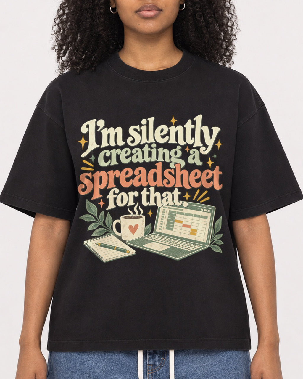 Mockup Boxy Heavyweight Tee Black female close-up 05