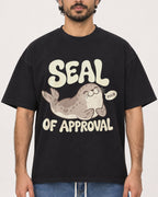Mockup Boxy Heavyweight Tee Black male close-up 47