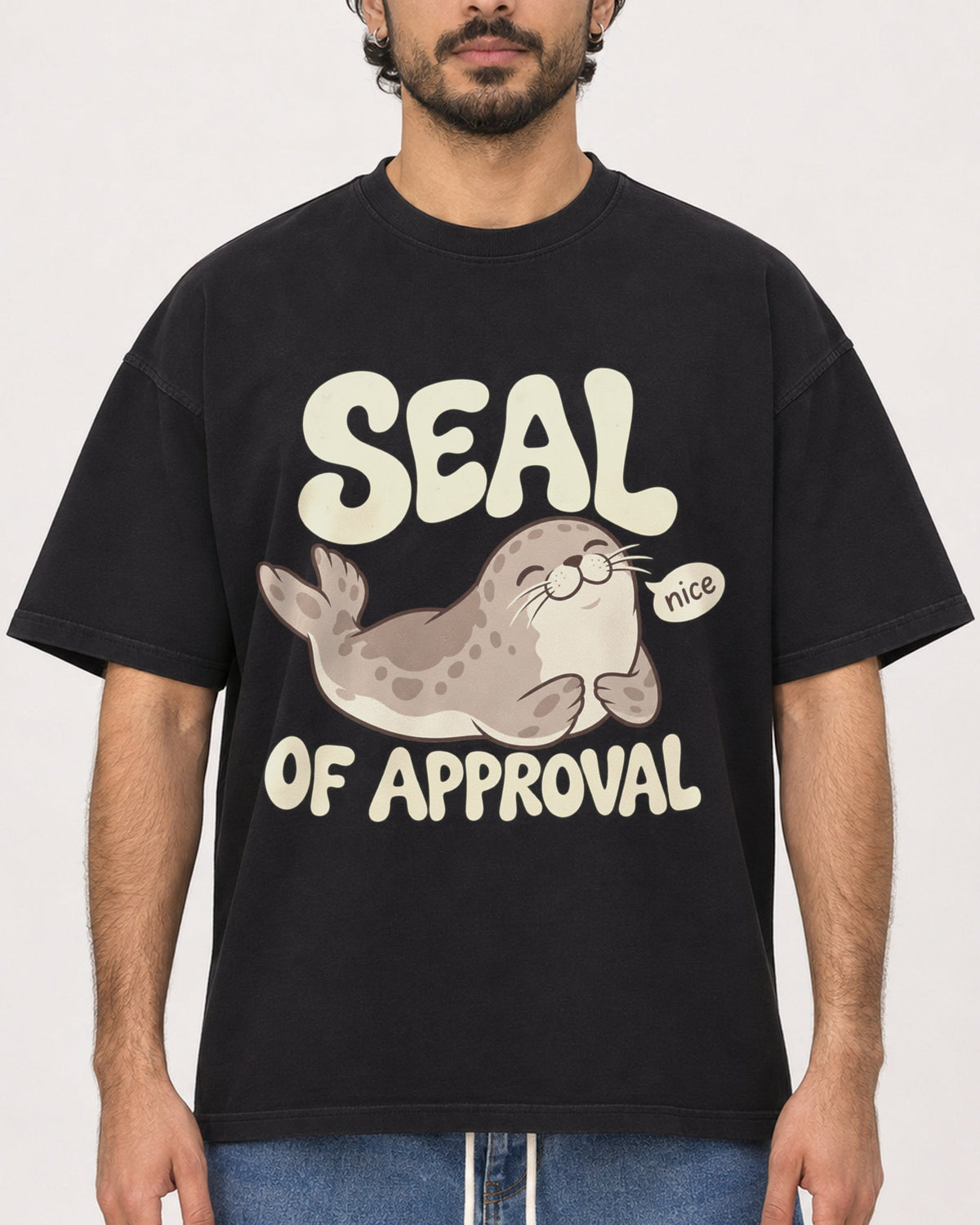 Mockup Boxy Heavyweight Tee Black male close-up 47