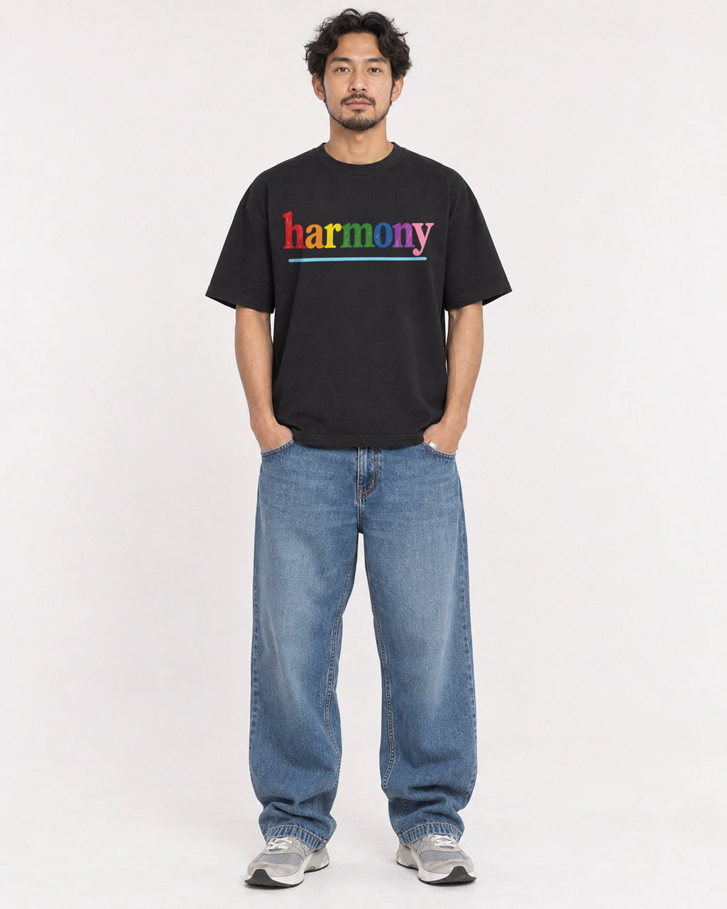 Mockup Boxy Heavyweight Tee Black male full-body 02