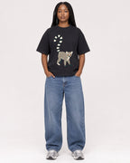 Mockup Boxy Heavyweight Tee Black female full-body 04