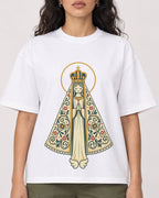Mockup Boxy Heavyweight Tee White female close-up 07