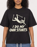 Mockup Boxy Heavyweight Tee Black female close-up 05