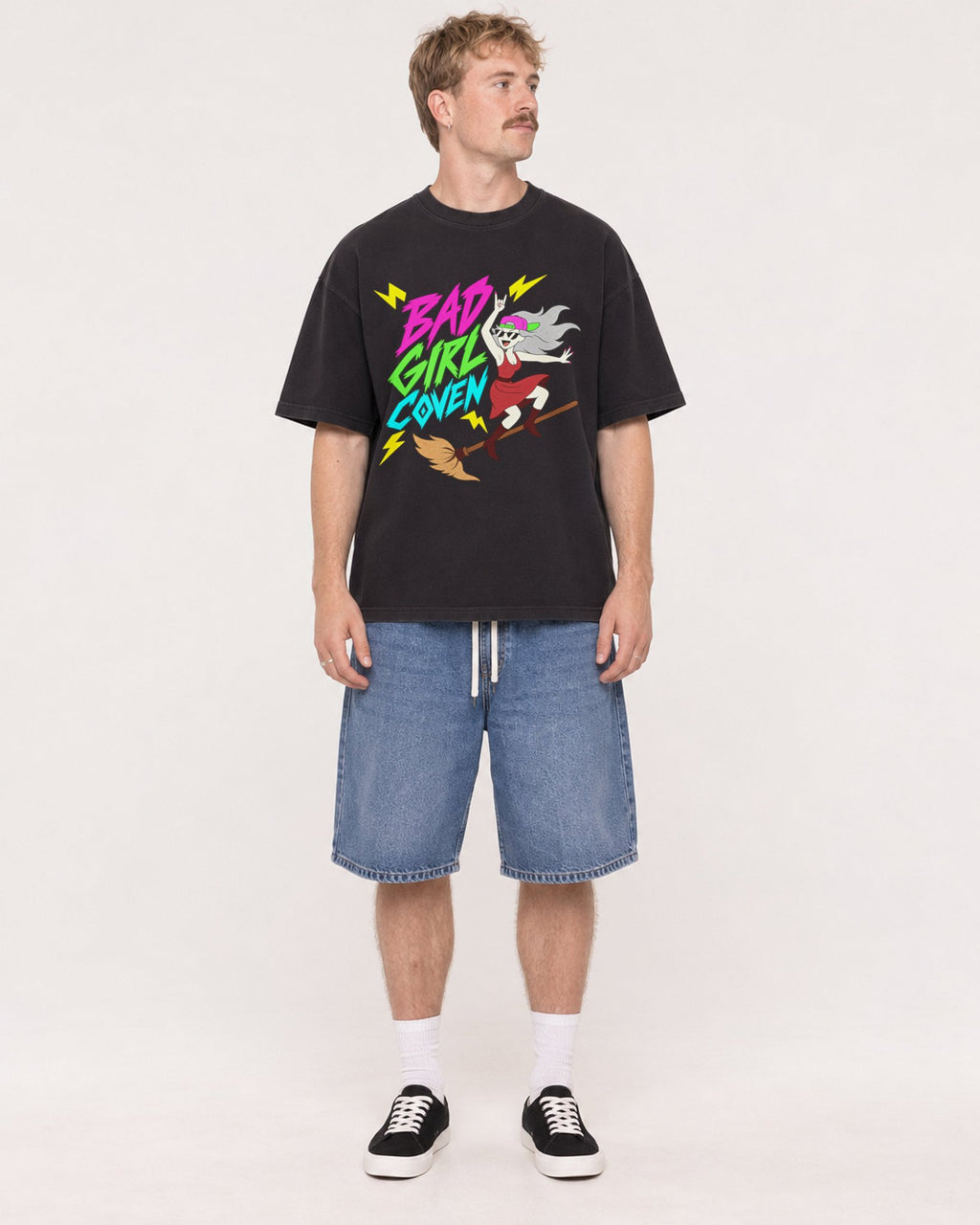 Mockup Boxy Heavyweight Tee Black male full-body 19