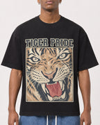 Mockup Boxy Heavyweight Tee Black male close-up 15