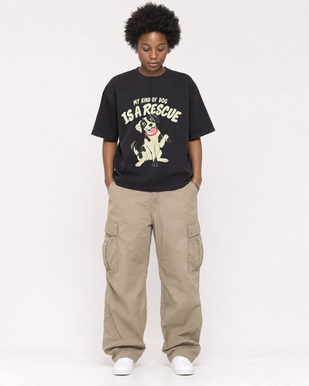 Mockup Boxy Heavyweight Tee Black female full-body 14