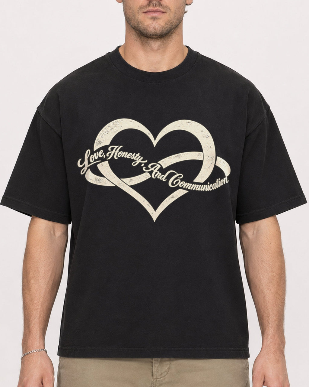 Mockup Boxy Heavyweight Tee Black male close-up 08