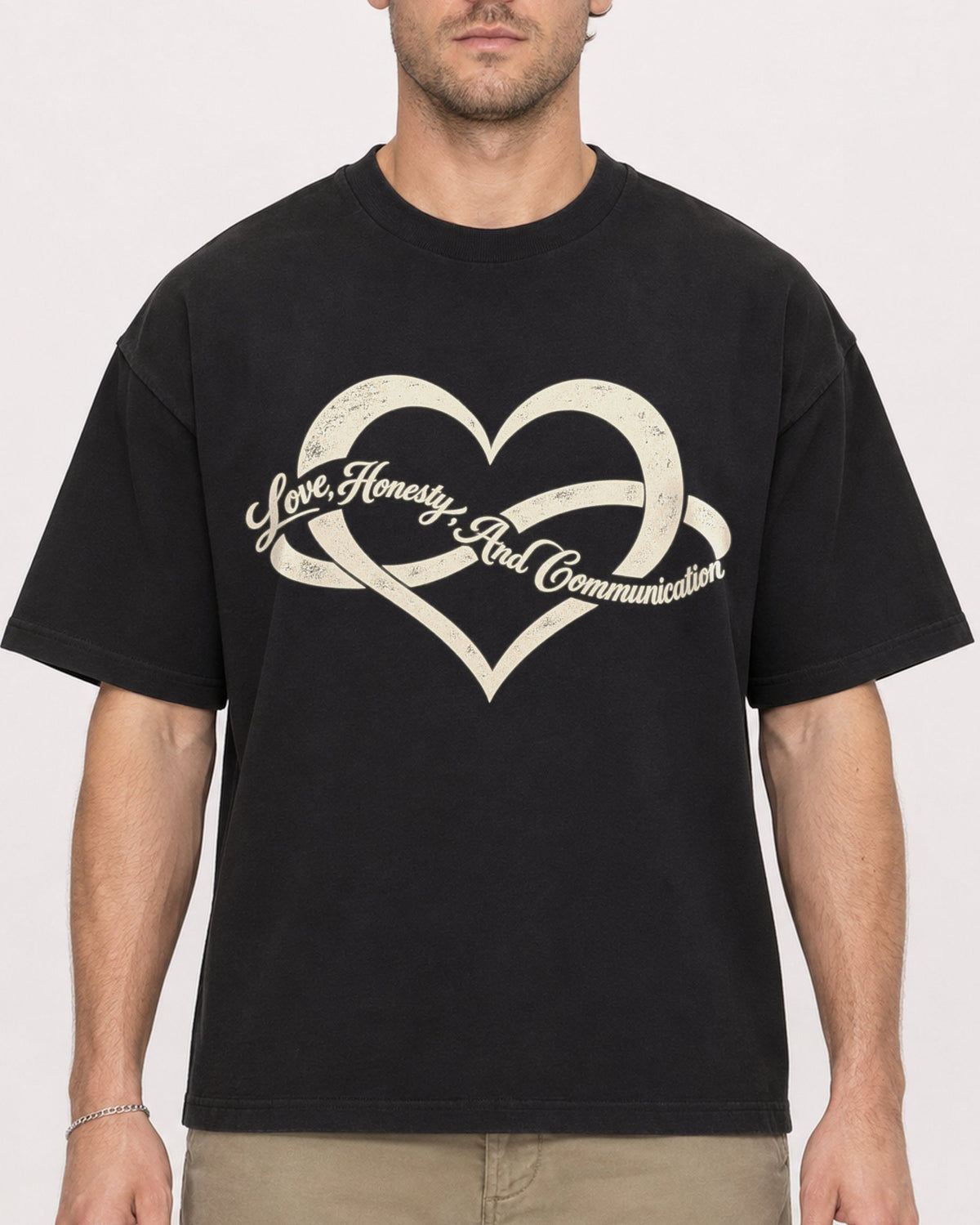 Mockup Boxy Heavyweight Tee Black male close-up 08