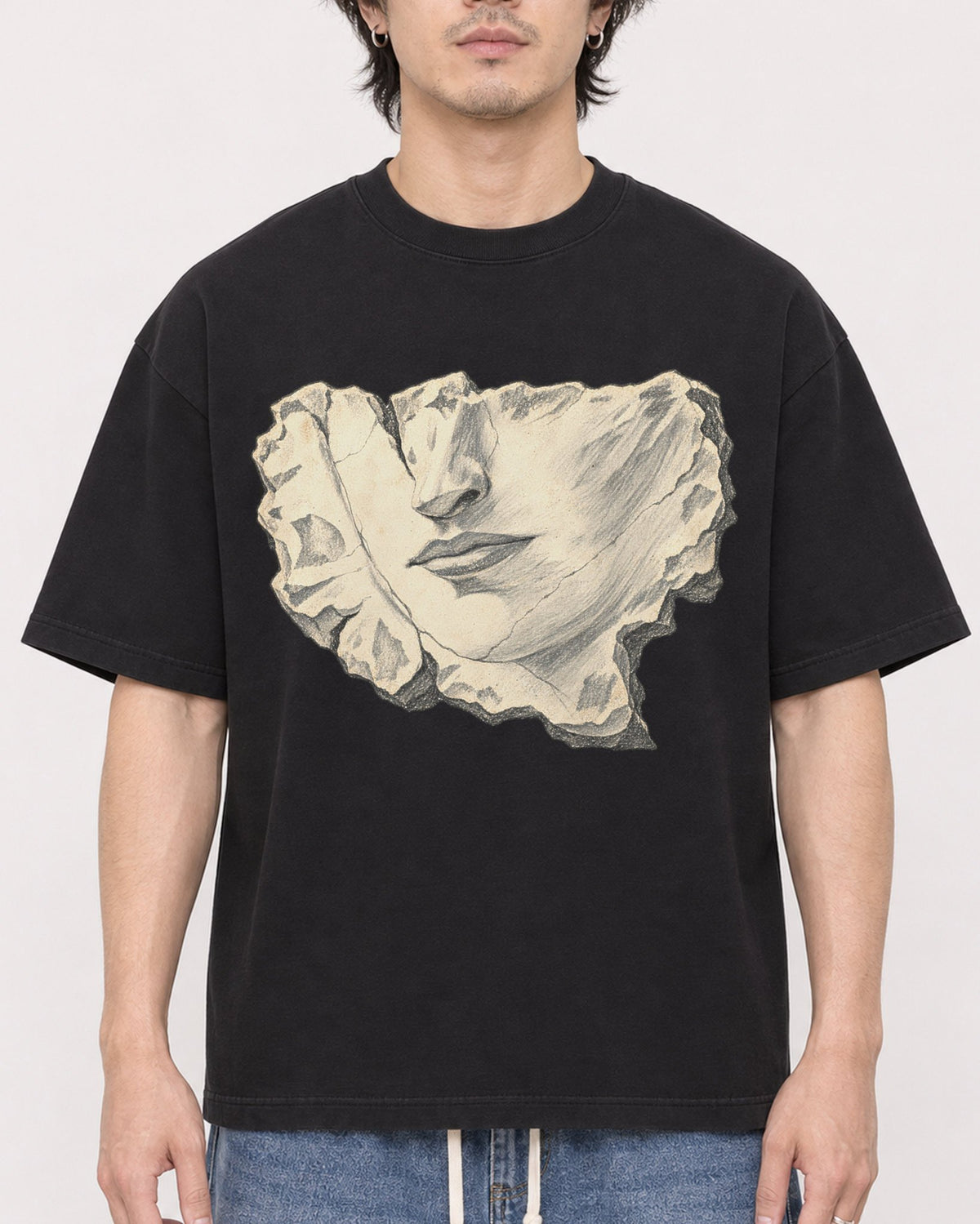 Mockup Boxy Heavyweight Tee Black male close-up 03