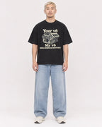 Mockup Boxy Heavyweight Tee Black male full-body 33
