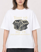 Mockup Boxy Heavyweight Tee White female close-up 33