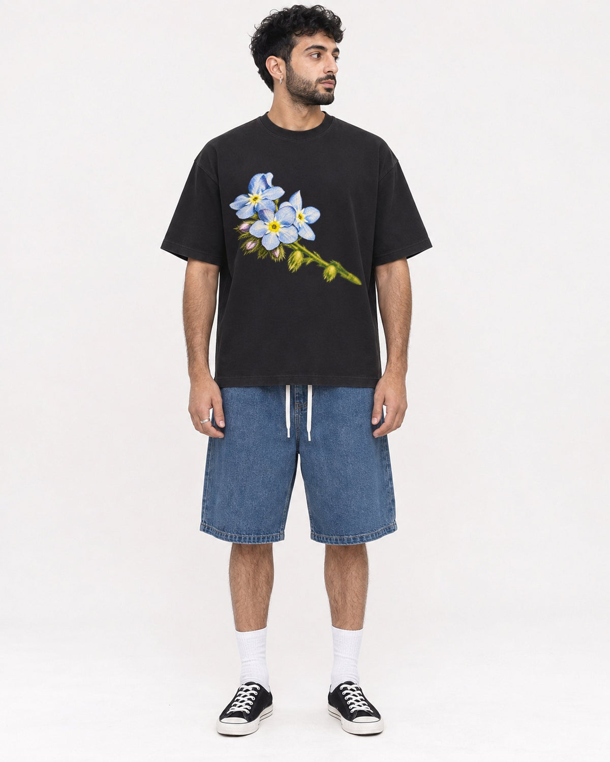 Mockup Boxy Heavyweight Tee Black male full-body 07
