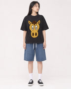 Mockup Boxy Heavyweight Tee Black female full-body 01