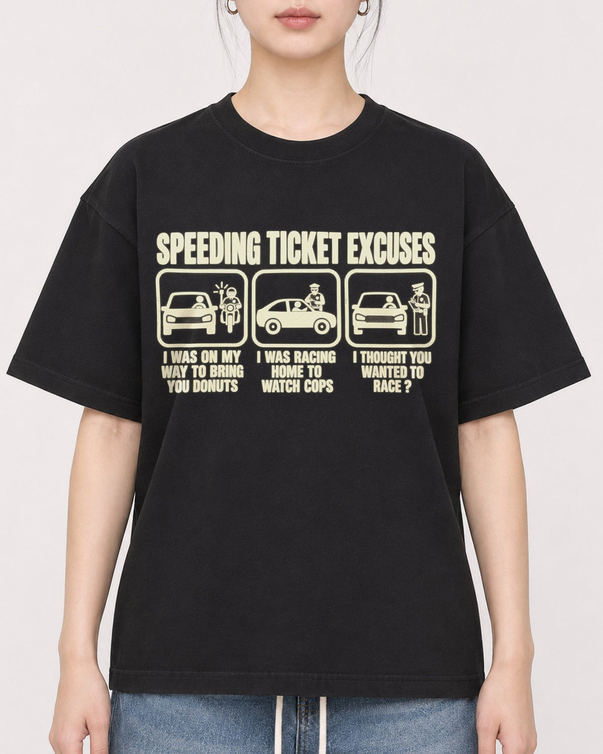Mockup Boxy Heavyweight Tee Black female close-up 41
