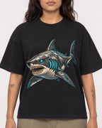 Mockup Boxy Heavyweight Tee Black female close-up 06