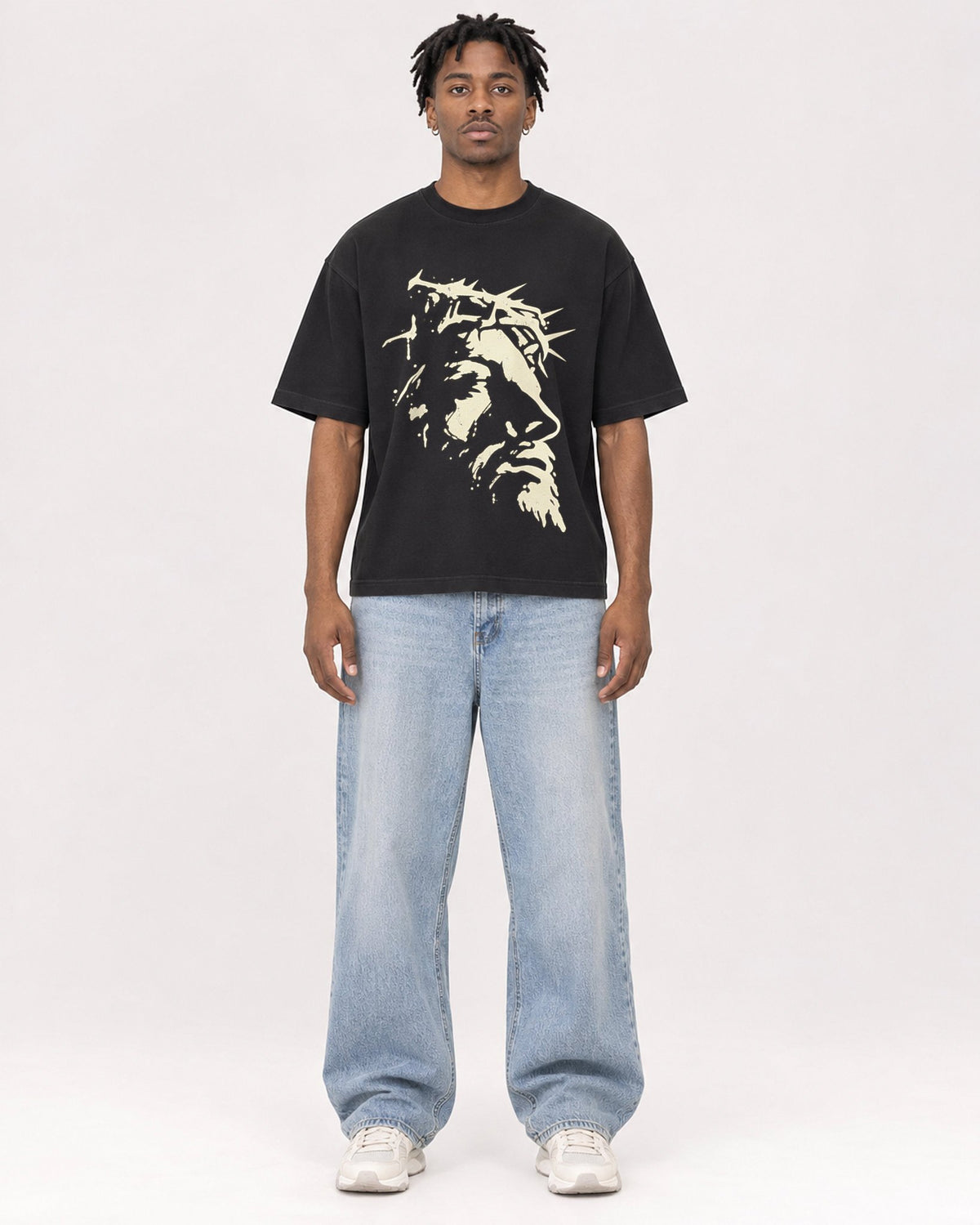 Mockup Boxy Heavyweight Tee Black male full-body 05