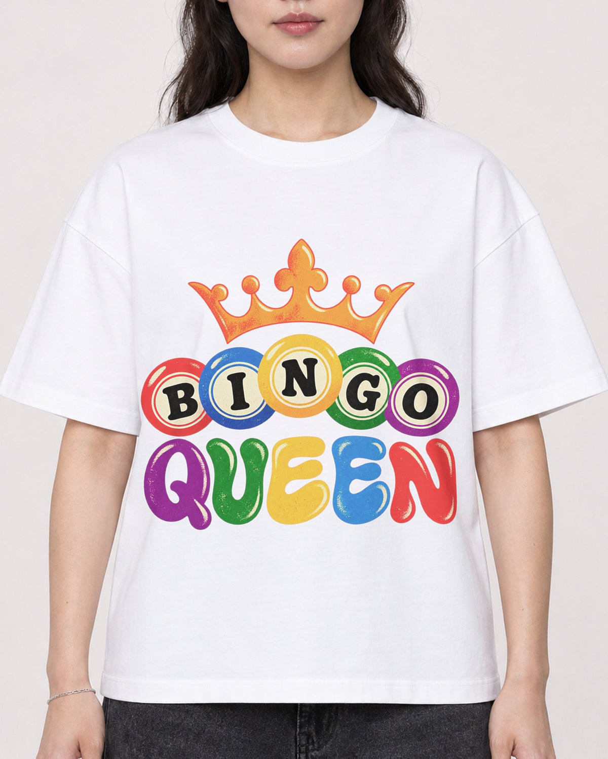 Mockup Boxy Heavyweight Tee White female close-up 03