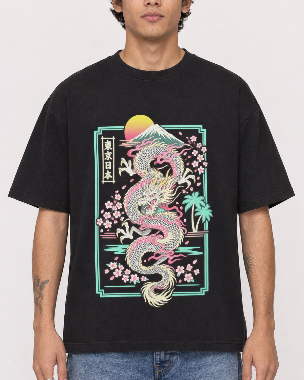Mockup Boxy Heavyweight Tee Black male close-up 06