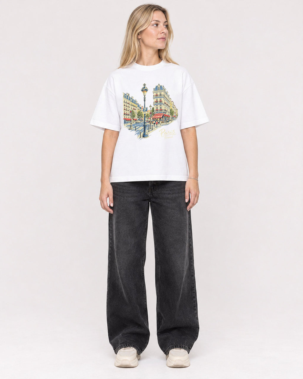 Mockup Boxy Heavyweight Tee White female full-body 08