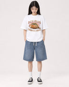Mockup Boxy Heavyweight Tee White female full-body 01
